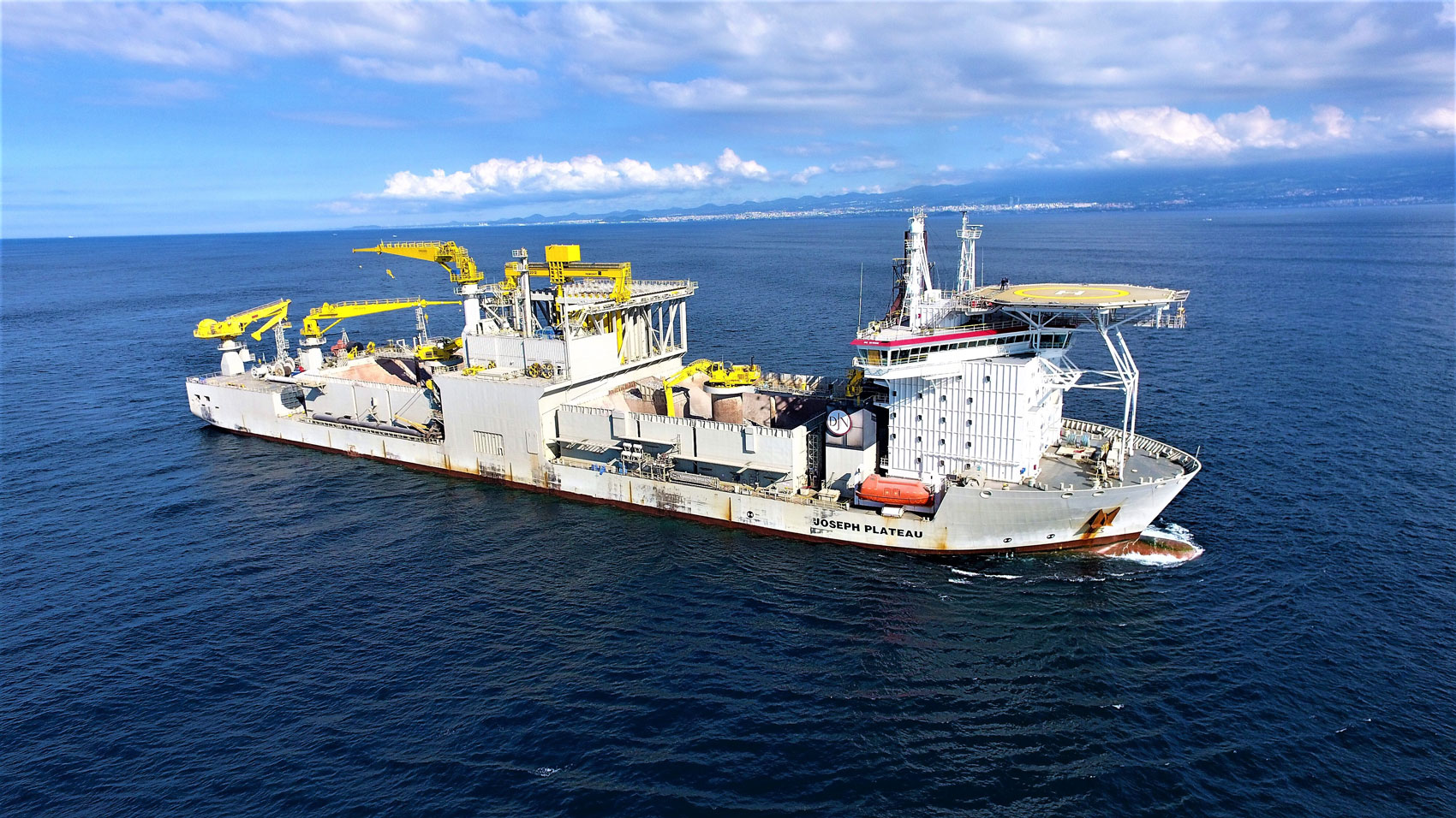 Jan De Nul Group extends contract with Castor Marine for full fleet Hybrid LEO and GEO Connectivity